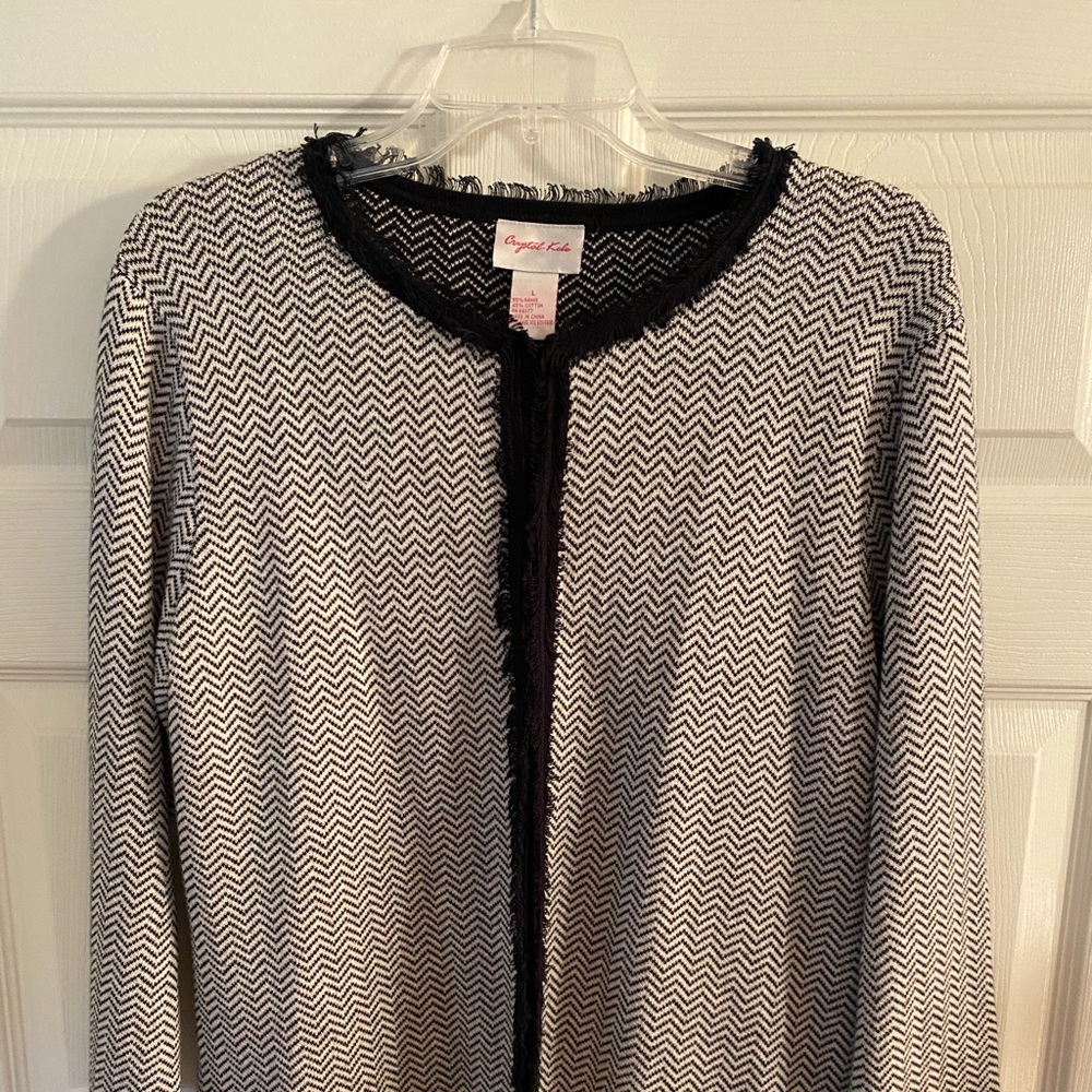 Crystal Kobe Vintage Sweater Jacket.  Size L. Color: Black/cream. Length: 24”